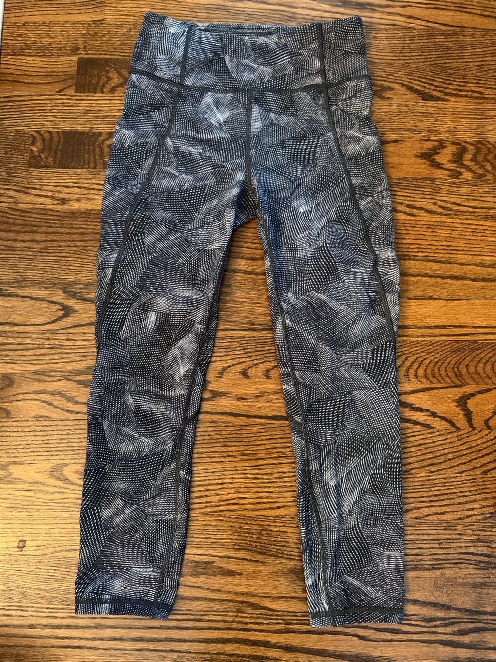 lululemon Time To Sweat cropped leggings 23”